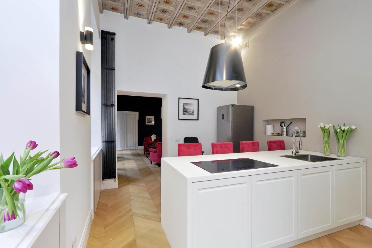 Eve Guest House At Trevi Fountain Roma Exterior foto