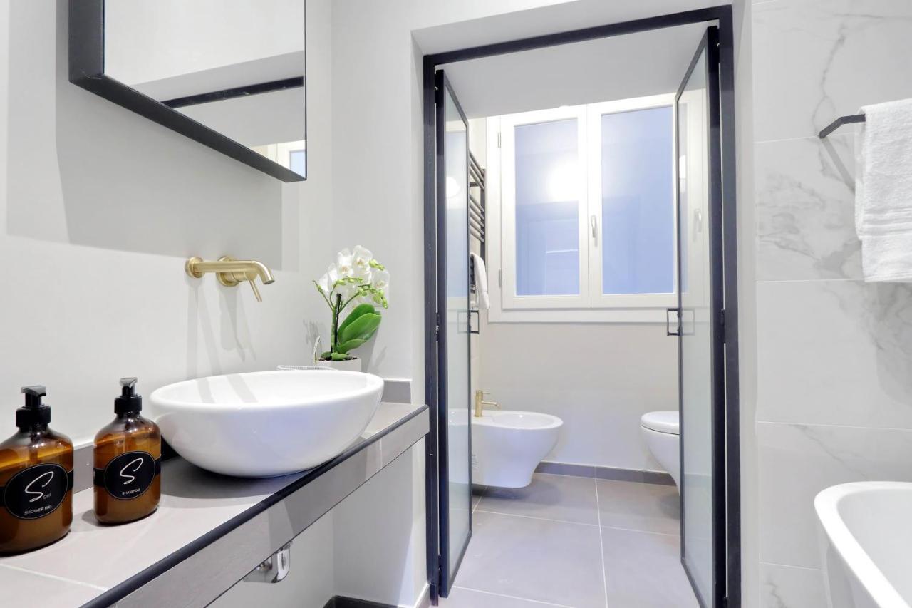 Eve Guest House At Trevi Fountain Roma Exterior foto